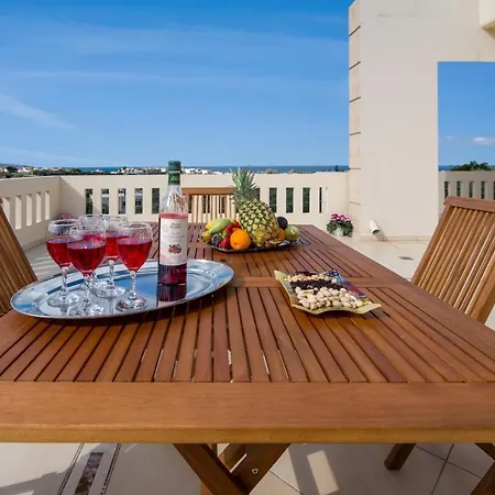 With Private Pool Near To The Sea Apartment Daratsos