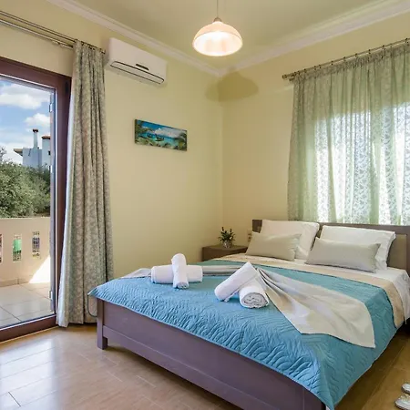 With Private Pool Near To The Sea Apartment *