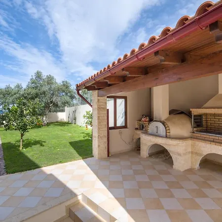 With Private Pool Near To The Sea *