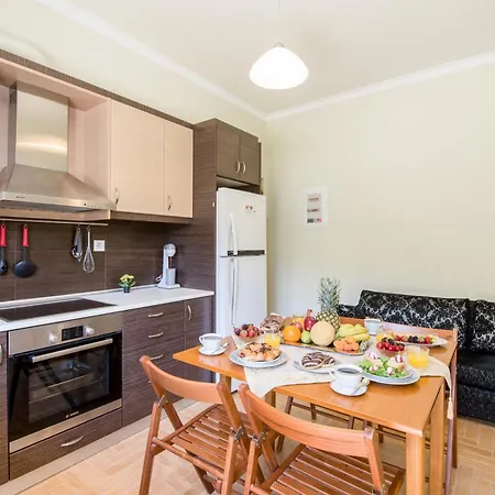 With Private Pool Near To The Sea Apartment