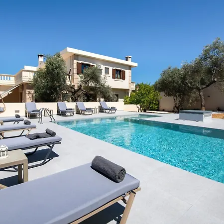 With Private Pool Near To The Sea Apartment Daratsos