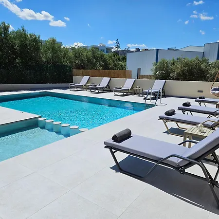 With Private Pool Near To The Sea Apartment *